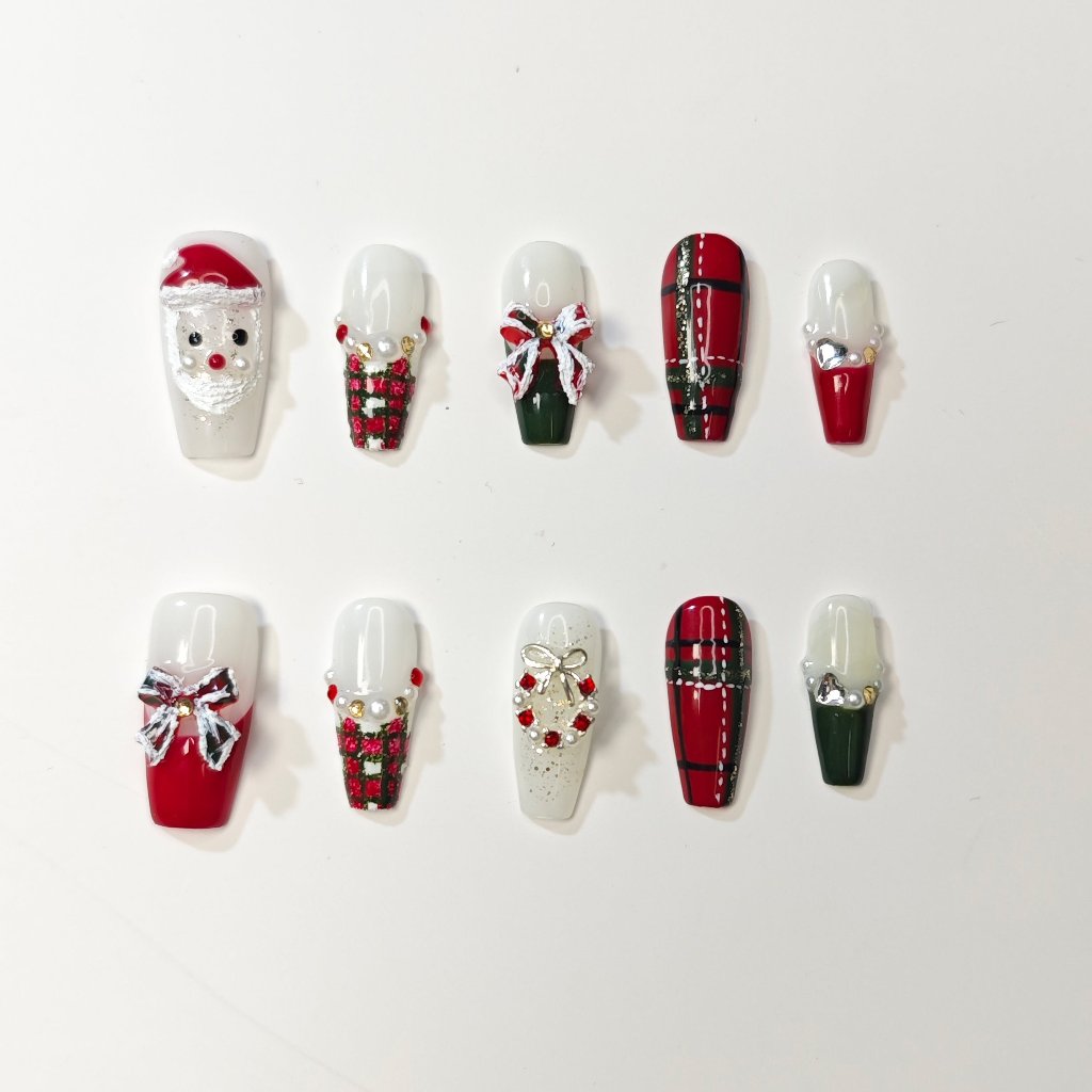 Holiday Charm Handmade Press On Nails - Arcanus Nails