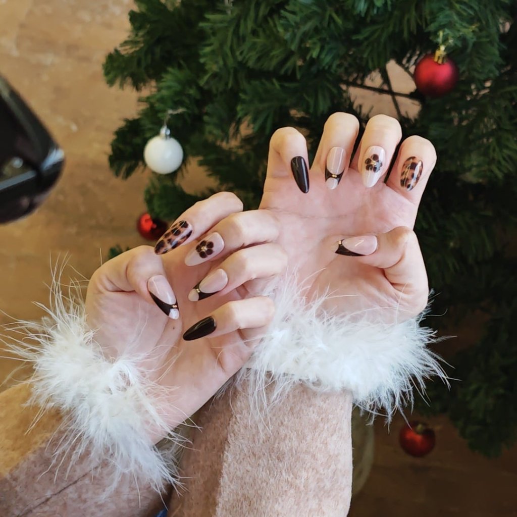 Wildwood Grace Handmade Press On Nails - Arcanus Nails
