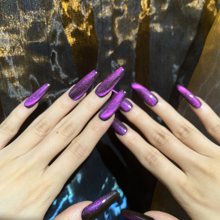 Purple Cat‘s Eye Handmade Press On Nails - Arcanus Nails