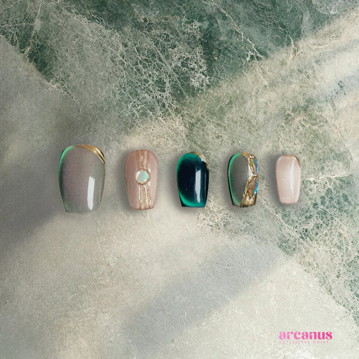 Emerald Gold Elegance Handmade Press On Nails - Arcanus Nails